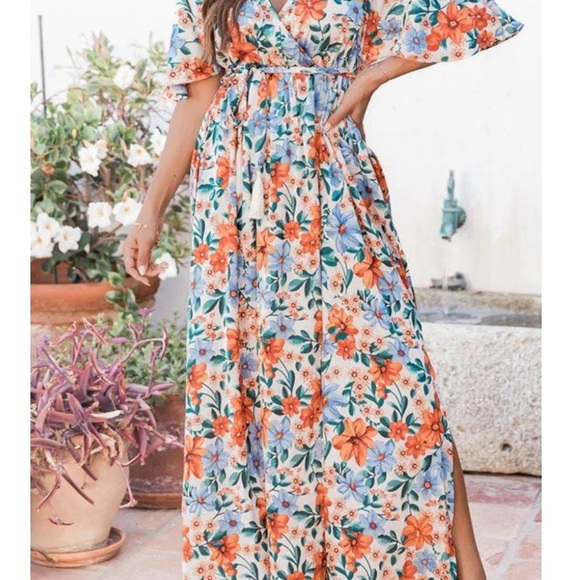 Floral Maxi Dress Women’s like new beautiful long floral satin dress size small - Picture 7 of 8